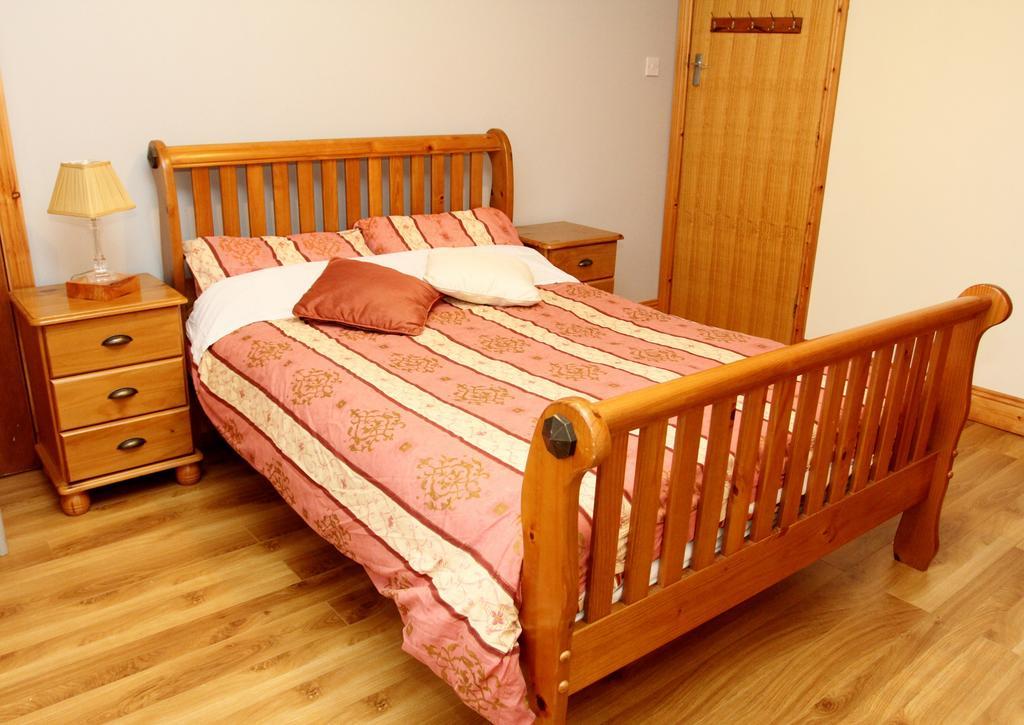 Carron Clare'S Rock Self-Catering Accommodation מראה חיצוני תמונה
